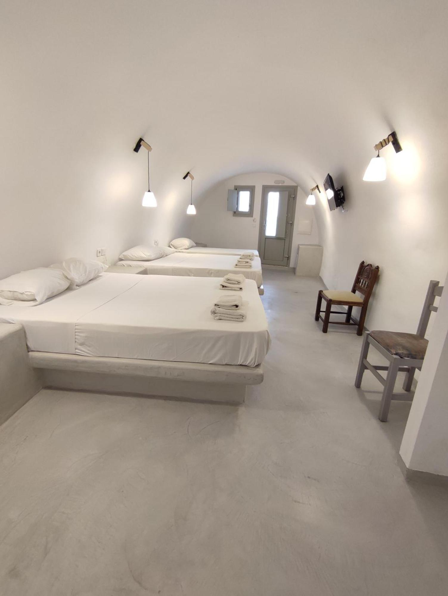 Fira Comfort Rooms Екстер'єр фото