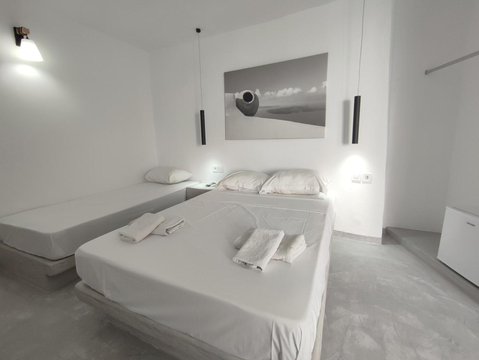 Fira Comfort Rooms Екстер'єр фото