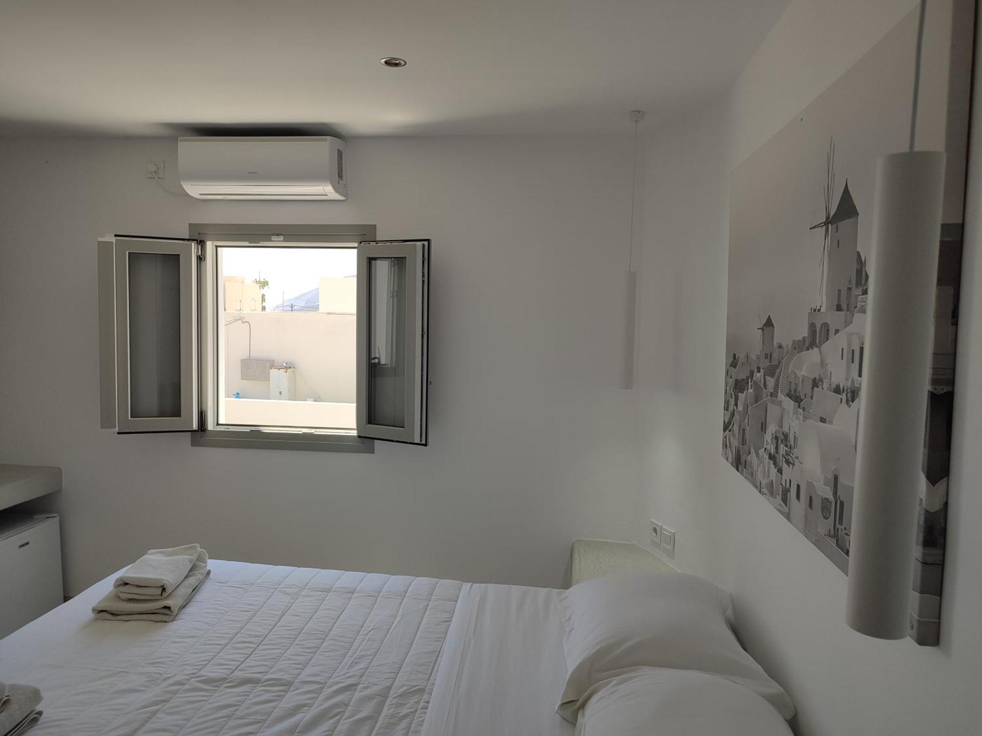 Fira Comfort Rooms Екстер'єр фото