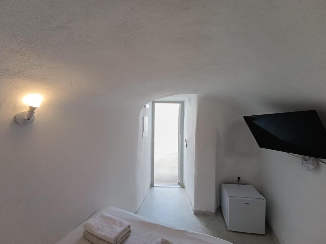 Fira Comfort Rooms Екстер'єр фото